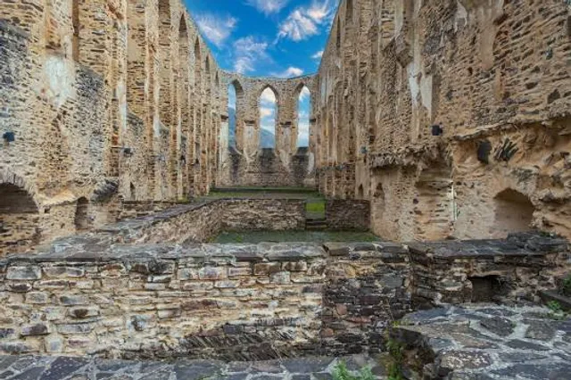 Kloster Ruine Stuben