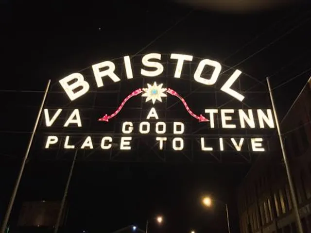 Bristol Virginia-Tennessee Slogan Sign