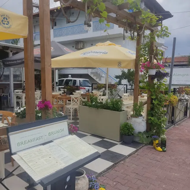 ALMYRA ALL DAY BEACH BAR