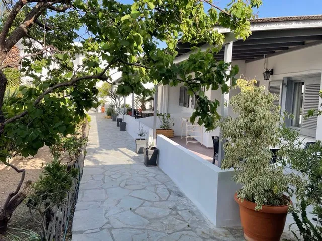 Akti rooms and studios Serifos