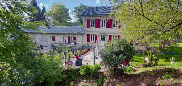 Villa Jacques - Le Reclot gite d etape et chambre d'hôtes