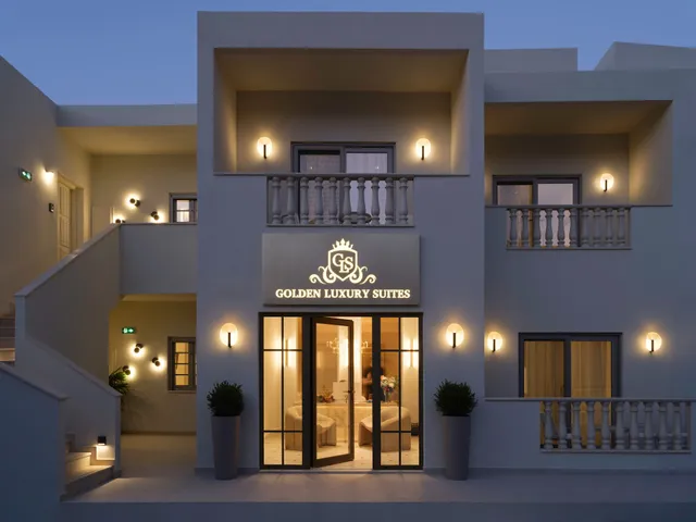 Golden Luxury Suites