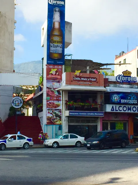 Restaurante Chile, Maíz y Frijol