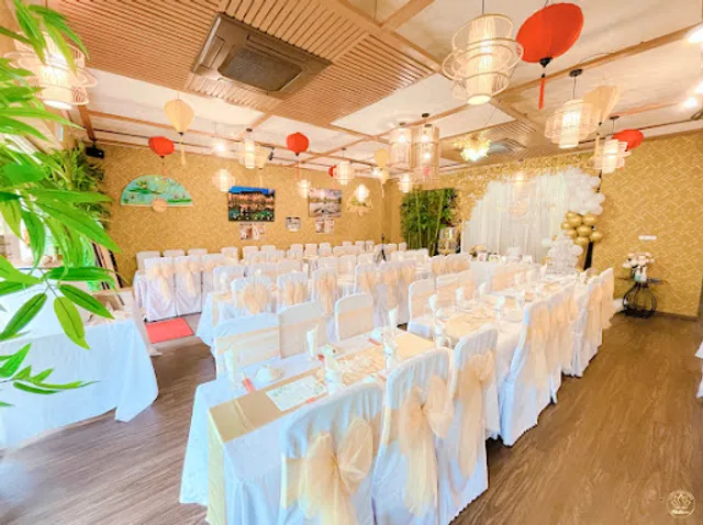 Minato KARAOKE &RESTRAUNT