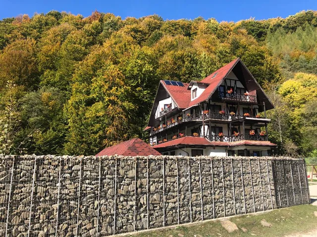 Cabana Izvoarele Doftanei