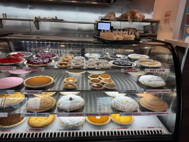 Nation's Giant Hamburgers & Great Pies