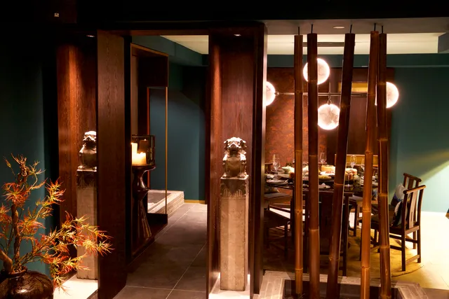 Ya | The Mandarin Room 黄鹤楼