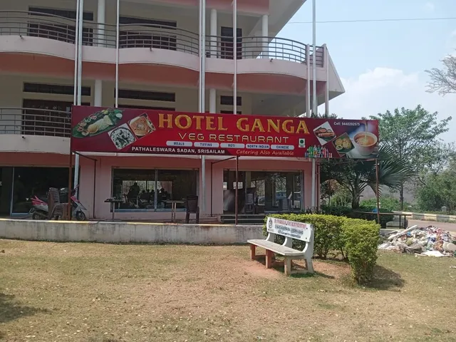 HOTEL GANGA VEG RESTAURANT AND CATERING SERVICES