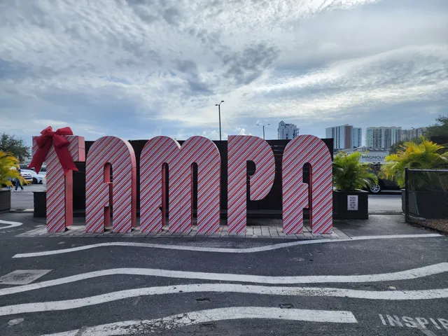 Channelside Bay Plaza