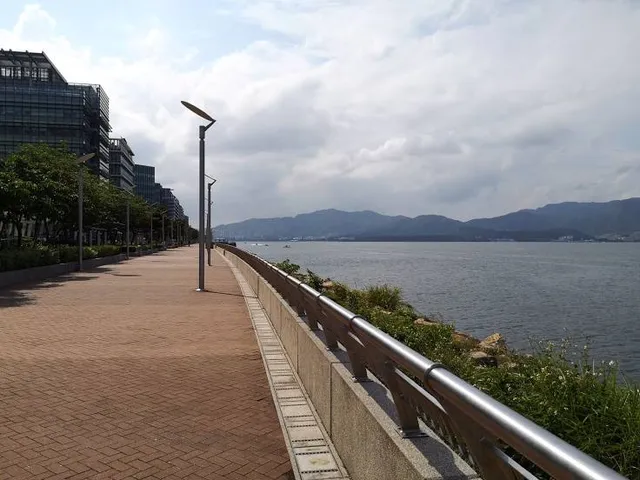 Pak Shek Kok Promenade