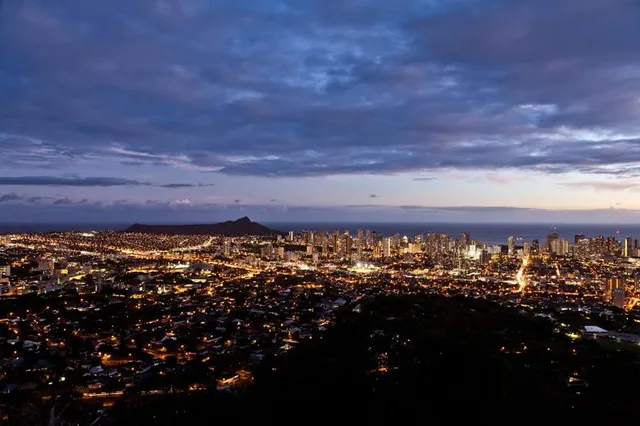 Puʻu ʻUalakaʻa State Wayside Park