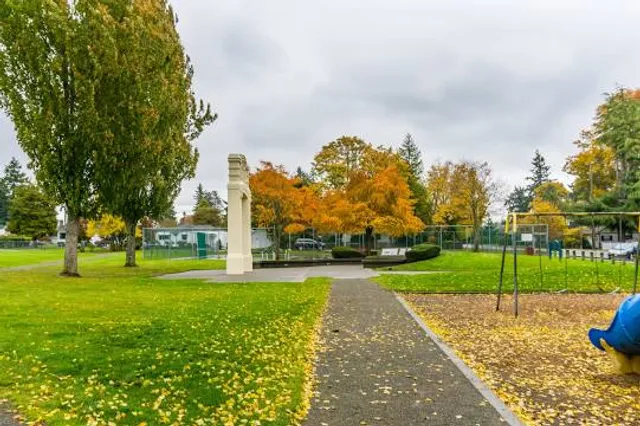 Lake Burien School Memorial Park