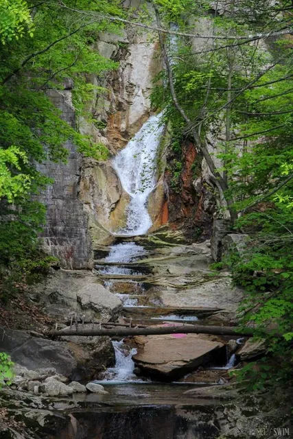 Nevele Falls