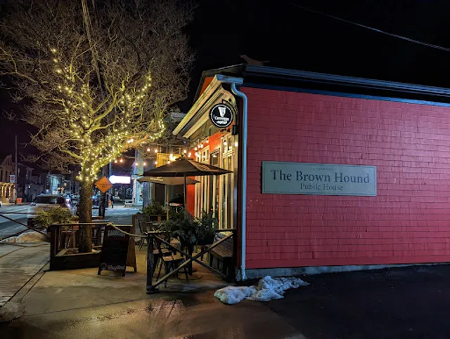 The Brown Hound Public House (Agricola)