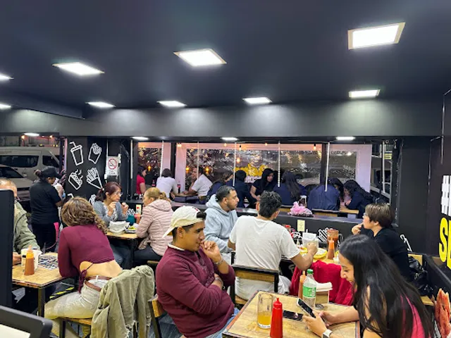 Busher Cocdril's Av. Pantitlán