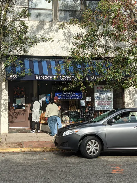 Rocky's Crystals & Minerals