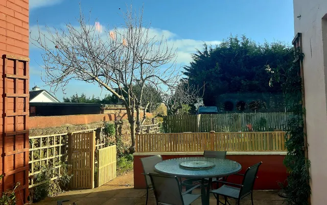 Two Beaches Bed & Breakfast