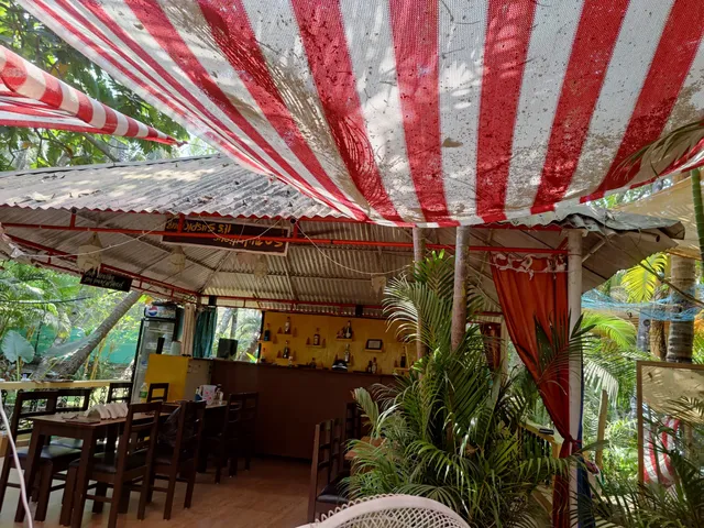 Avocado Garden Restaurant And Bar