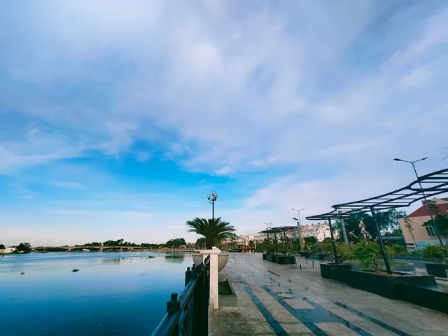 Phố Đi Bộ Bạch Đằng