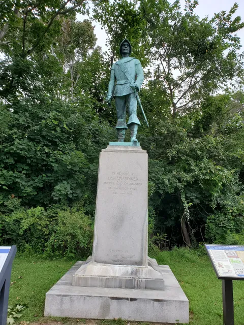 Fort Saybrook Monument Park