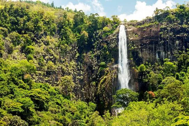 Bambarakanda Falls