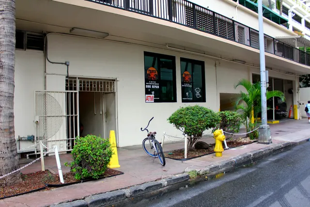 Ty Gurney Surf School