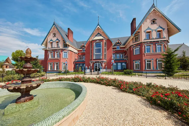 PortAventura Hotel Lucy's Mansion