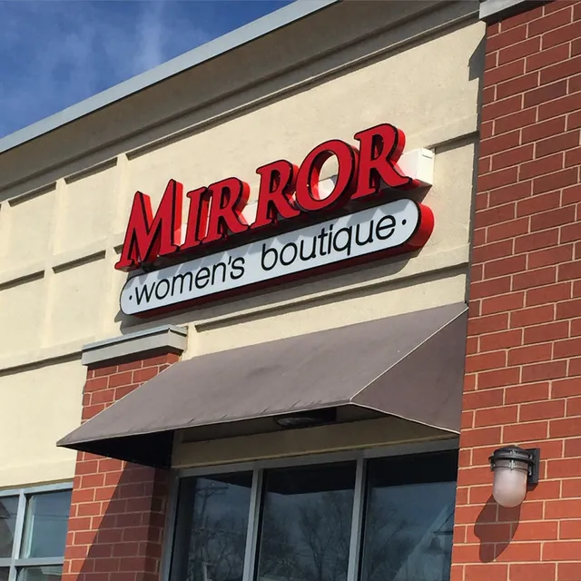 Mirror Boutique