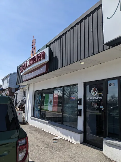 La Revolución Taqueria