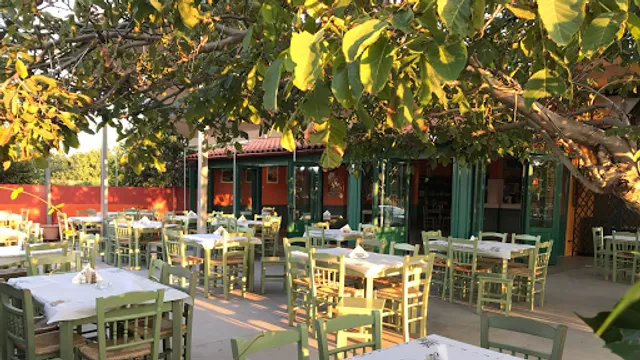 Ταβέρνα "Κάνε Στάση"