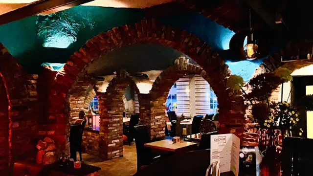 Chicago Burger & Drinks