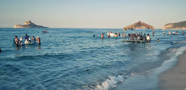 Rafraf Beach