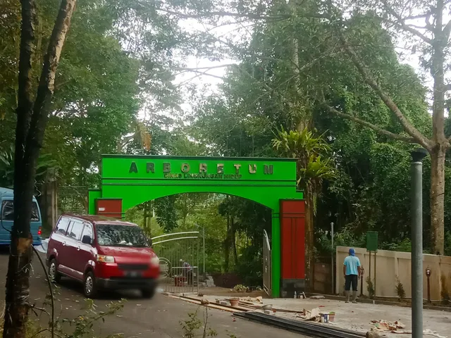 Taman Arboretum Kalianget