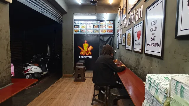 Foodistan Shawarma Knights