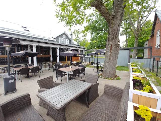 Midori Sushi Bar & Restaurant