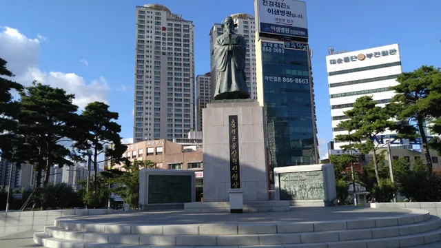 Songsanghyeon Public Square