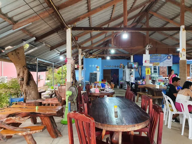 Khrua Mae Daeng Seafood