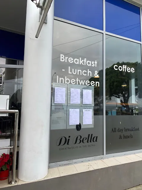 WoodyPoint Cafe 3Eightnine