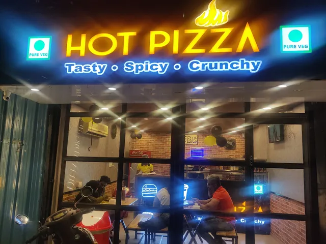 HOT PIZZA LULLA NAGAR