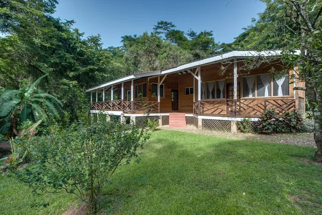 Sweet Songs Jungle Lodge, a Muy'Ono Resort