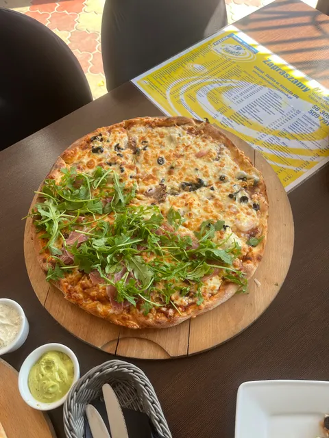 Planeta. Pizzeria. Dania obiadowe