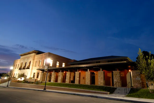 Art Circle Public Library