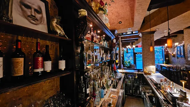 The Raconteur Bar & Kitchen