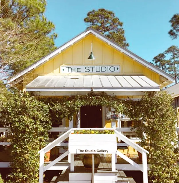 The Studio Gallery