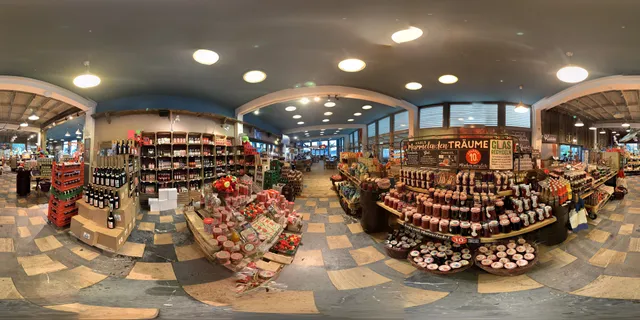 Karls PIER7 Warnemünde