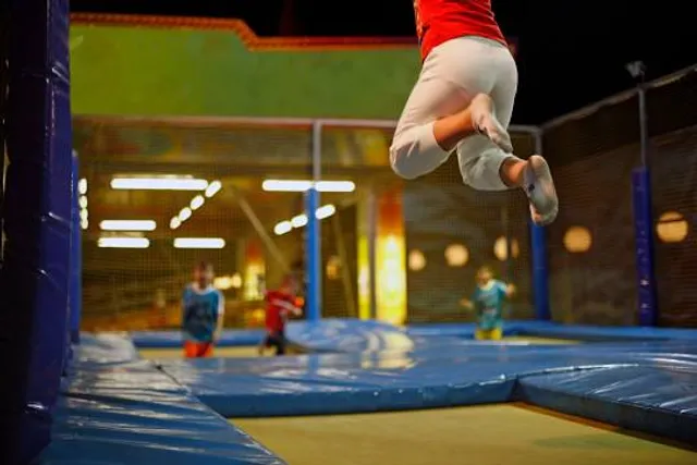 i-Jump Trampoline Park