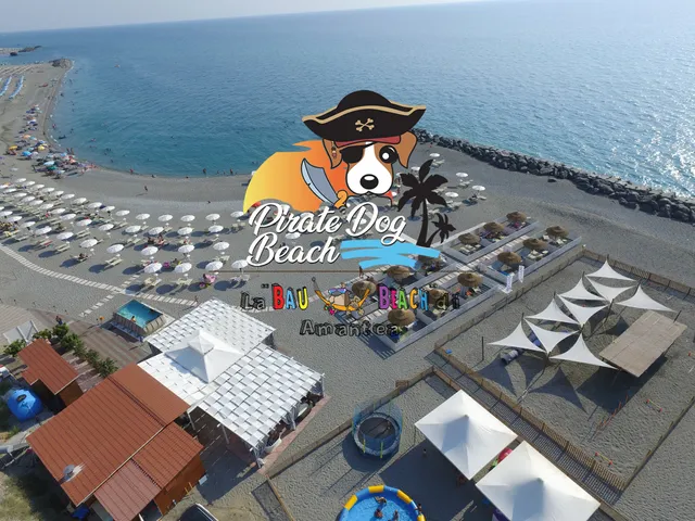 Pirate Dog Beach - La "Bau Beach" di Amantea