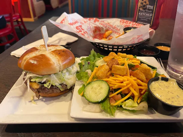 Red Robin Gourmet Burgers and Brews