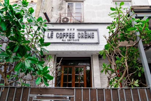 Le Coffee Creme (All Day Cafe & Bar)