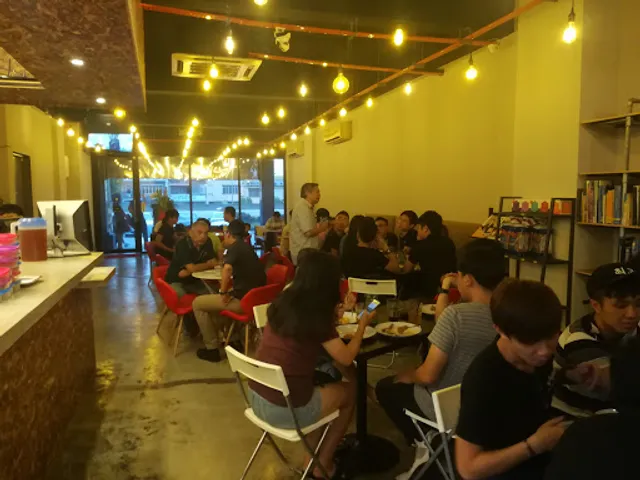 Richman station/ tu shu guan